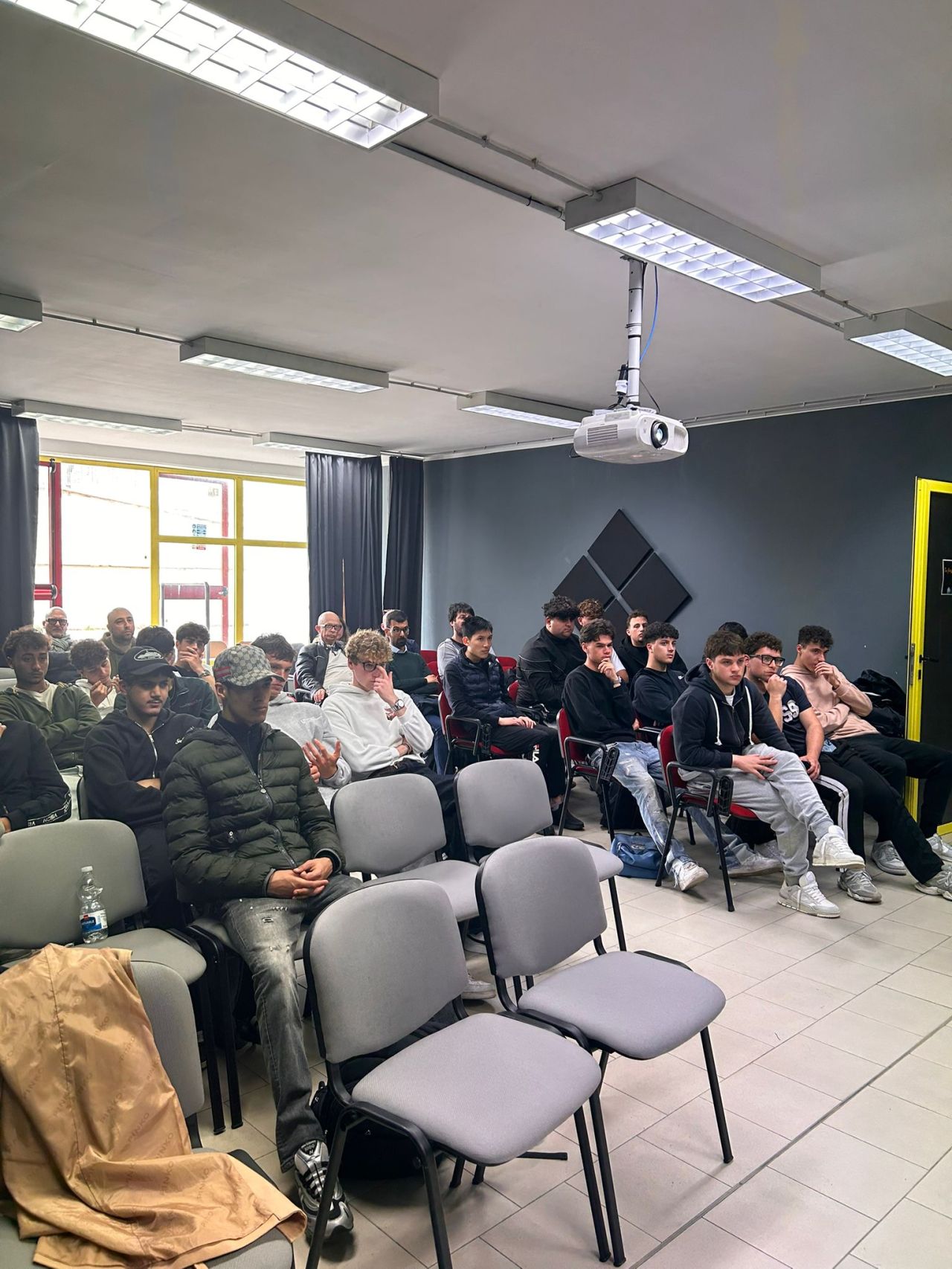 Gli studenti dell'Istituto Carducci-Volta Pacinotti